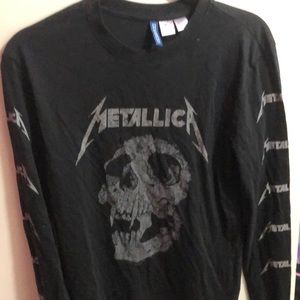Xs Metallica shirt